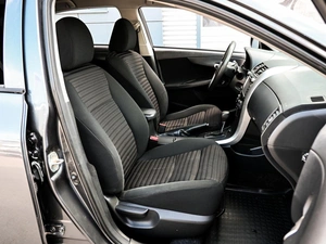 Седан Toyota Corolla 2013 года, 1020000 рублей, Волгоград