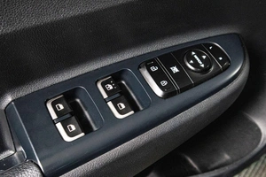 Седан Kia Rio X-Line 2018 года, 1539000 рублей, Сургут