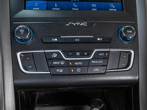 Седан Ford Fusion (North America) 2019 года, 1468999 рублей, Ставрополь