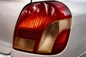 Седан Toyota Platz 2000 года, 449000 рублей, Барнаул