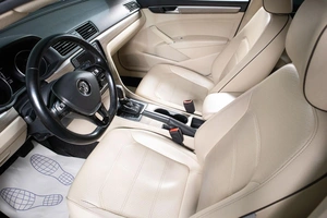 Седан Volkswagen Passat 2017 года, 1899000 рублей, Сургут