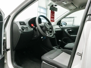 Седан Volkswagen Polo 2010 года, 760000 рублей, Красноярск