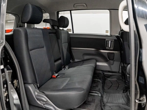Минивэн Toyota Isis 2010 года, 1260000 рублей, Красноярск