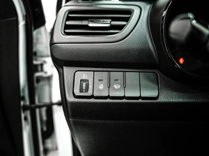 Седан Kia Rio 2017 года, 1090000 рублей, Красноярск