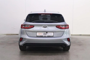 Хэтчбек Kia Ceed 2019 года, 1750000 рублей, Брянск