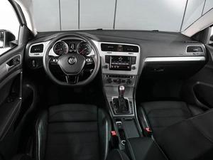 Хетчбэк Volkswagen Golf 2015 года, 1409000 рублей, Аксай