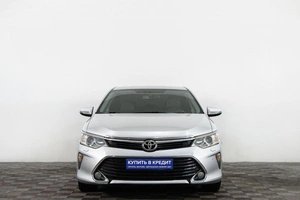 Седан Toyota Camry 2014 года, 1999000 рублей, Сургут