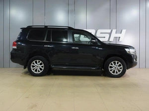 Внедорожник Toyota Land Cruiser 2019 года, 7899000 рублей, Воронеж