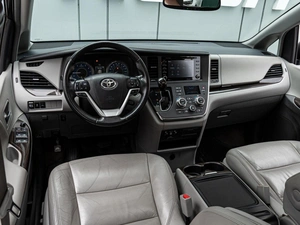 Минивэн Toyota Sienna 2017 года, 3170000 рублей, Краснодар