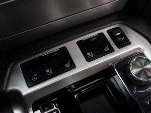 Внедорожник Toyota Land Cruiser 2016 года, 7549000 рублей, Краснодар