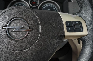 Седан Opel Astra 2008 года, 559000 рублей, Тюмень