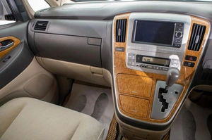 Минивэн Toyota Alphard 2007 года, 1949000 рублей, Барнаул