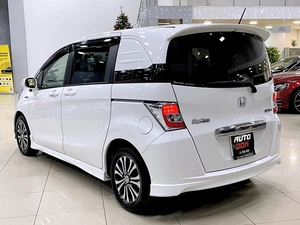 Минивэн Honda Freed 2015 года, 1267000 рублей, Солонцы