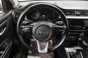 Седан Kia Rio 2019 года, 1369000 рублей, Новокузнецк