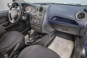 Хетчбэк Ford Fiesta 2008 года, 399000 рублей, Челябинск