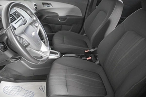 Седан Chevrolet Aveo 2013 года, 919000 рублей, Кемерово