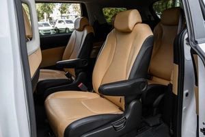 Минивэн Kia Carnival 2020 года, 3599000 рублей, Ульяновск