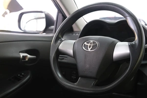 Седан Toyota Corolla 2012 года, 1229000 рублей, Омск