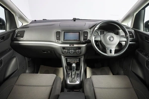 Минивэн Volkswagen Sharan 2013 года, 1389000 рублей, Новосибирск