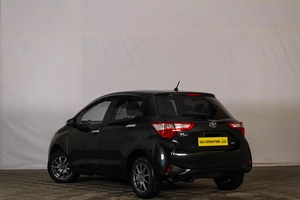 Хетчбэк Toyota Vitz 2019 года, 1469000 рублей, Тюмень