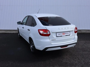 Седан ВАЗ (LADA) Granta 2019 года, 600000 рублей, Брянск
