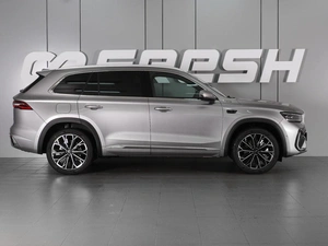 Внедорожник Geely Xingyue L 2025 года, 4525000 рублей, Красный Пахарь