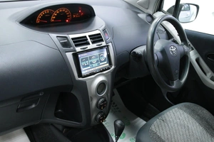 Хетчбэк Toyota Vitz 2008 года, 668000 рублей, Солонцы