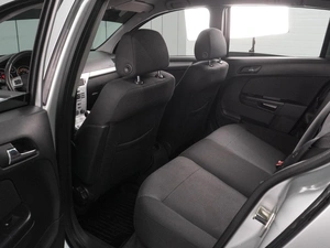 Хетчбэк Opel Astra 2012 года, 649000 рублей, Воронеж