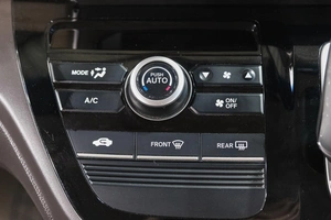 Минивэн Honda Freed 2018 года, 1699000 рублей, Новокузнецк