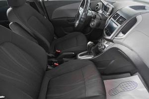 Седан Chevrolet Aveo 2013 года, 649000 рублей, Кемерово