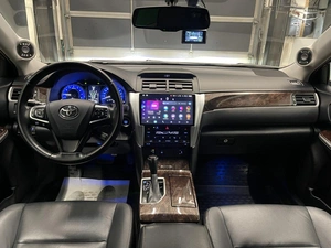 Седан Toyota Camry 2017 года, 2250000 рублей, Красноярск