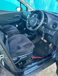 Хетчбэк Toyota Vitz 2019 года, 930000 рублей, Нижний Ингаш