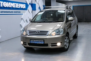 Минивэн Toyota Ipsum 2001 года, 768000 рублей, Солонцы