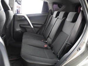 Внедорожник Toyota RAV4 2015 года, 2040000 рублей, Омск