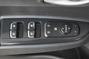 Хетчбэк Kia Rio X-Line 2019 года, 1589000 рублей, Кемерово