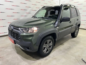 Внедорожник ВАЗ (LADA) Niva Travel 2021 года, 930000 рублей, Красноярск