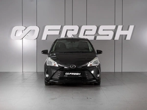 Хетчбэк Toyota Vitz 2018 года, 980000 рублей, Красный Пахарь