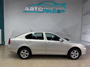 Лифтбек Skoda Octavia 2012 года, 829000 рублей, Красноярск