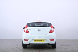 Хетчбэк Hyundai Solaris 2012 года, 739000 рублей, Омск
