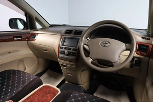 Минивэн Toyota Ipsum 2004 года, 999000 рублей, Новосибирск