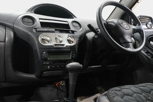 Хетчбэк Toyota Vitz 2004 года, 449000 рублей, Новокузнецк