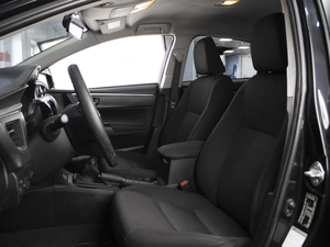 Седан Toyota Corolla 2014 года, 1100000 рублей, Омск