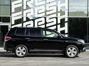 Внедорожник Toyota Highlander 2013 года, 1800000 рублей, Волгоград