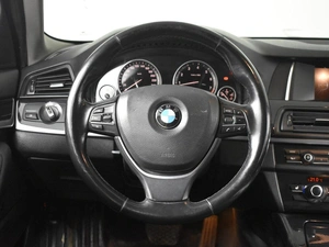 Седан BMW 5 серия 2015 года, 1559990 рублей, Казань