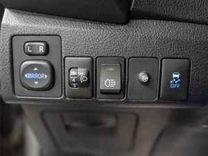 Седан Toyota Corolla 2013 года, 1300000 рублей, Красноярск