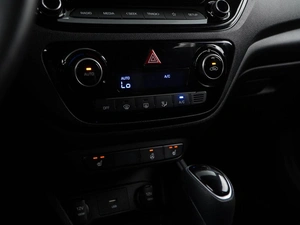 Седан Hyundai Solaris 2020 года, 1613444 рублей, Москва