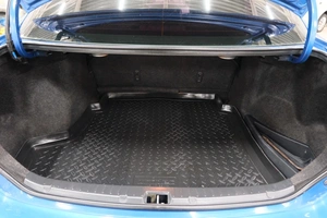 Седан Toyota Corolla 2011 года, 1099000 рублей, Омск