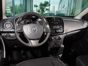 Хетчбэк Renault Sandero 2015 года, 698000 рублей, Тверь