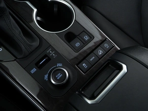 Внедорожник Toyota Highlander 2026 года, 5880046 рублей, Москва