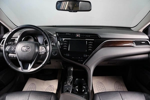 Седан Toyota Camry 2020 года, 2899000 рублей, Тюмень